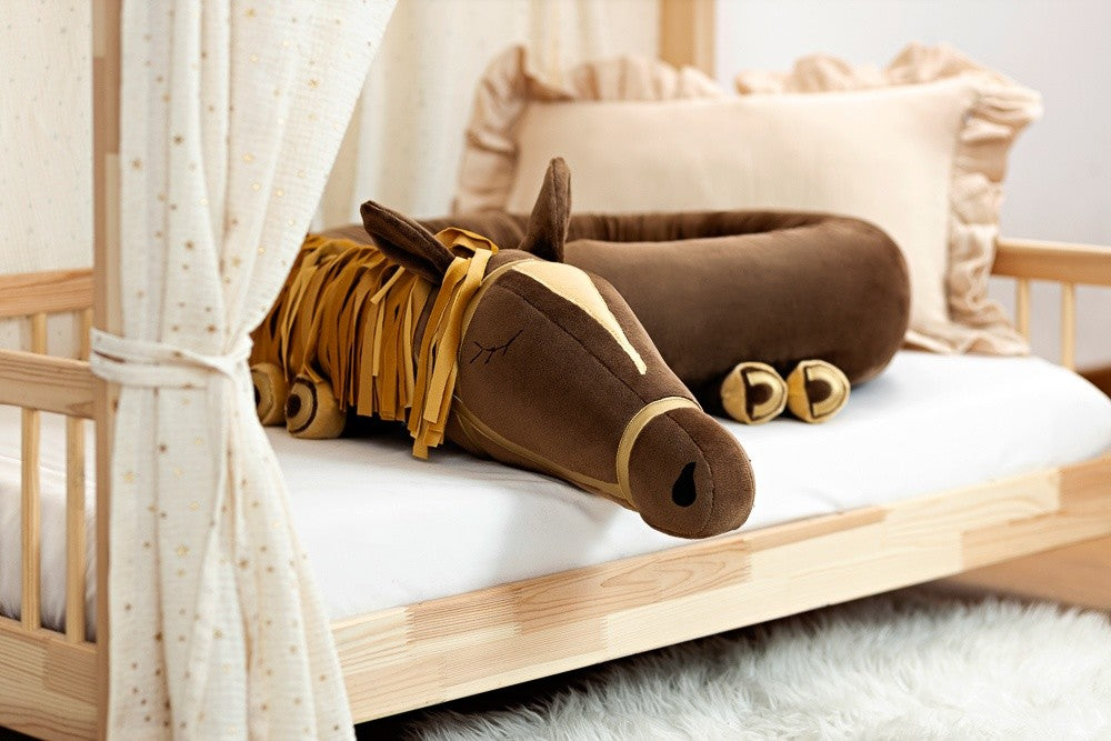 Hugo Horse Bumper Pillow – Brown with Contrast Details