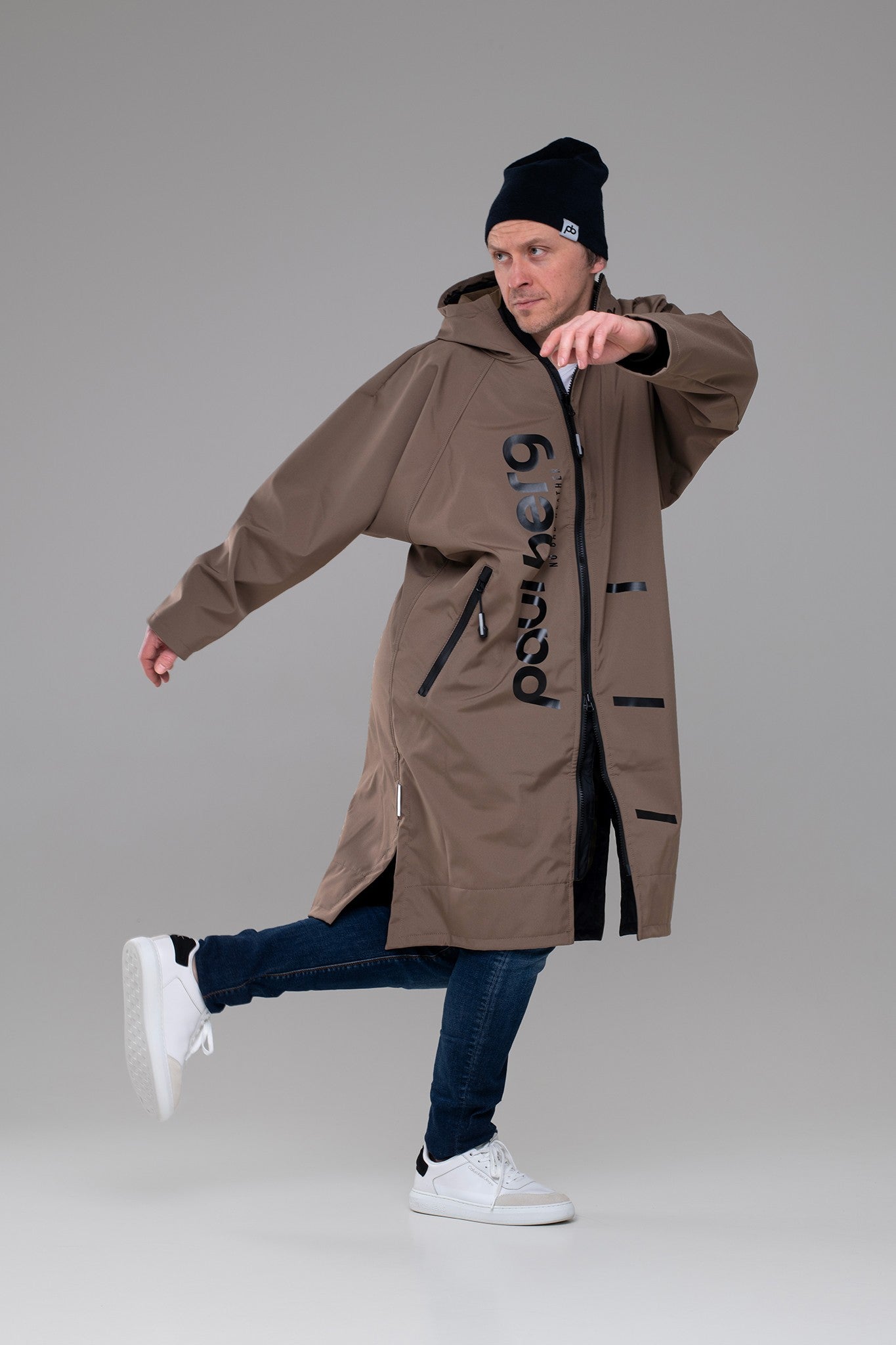 Paul Light Outdoor Robe - Taupe